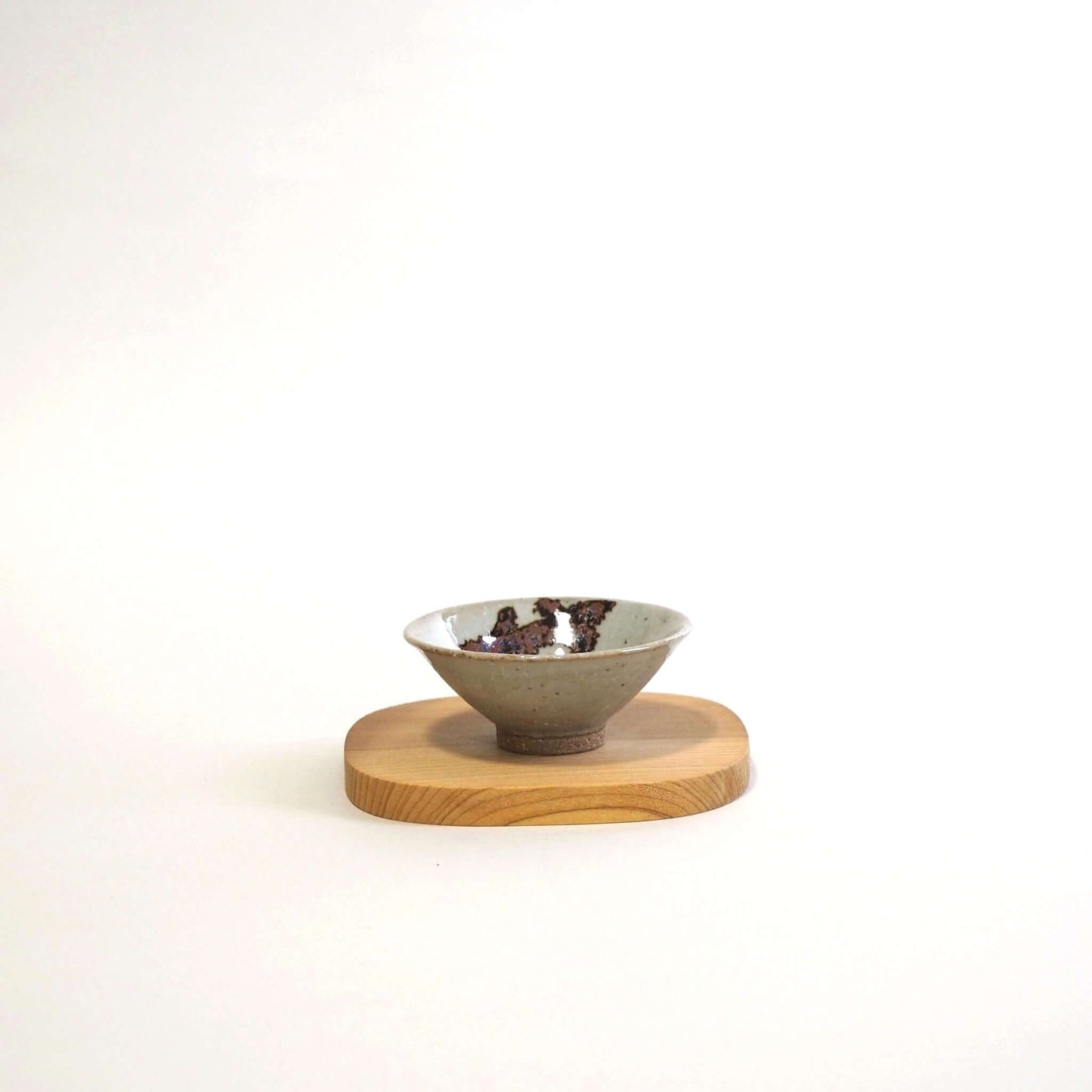 京焼 石雲窯作 灰釉茶杯 正面