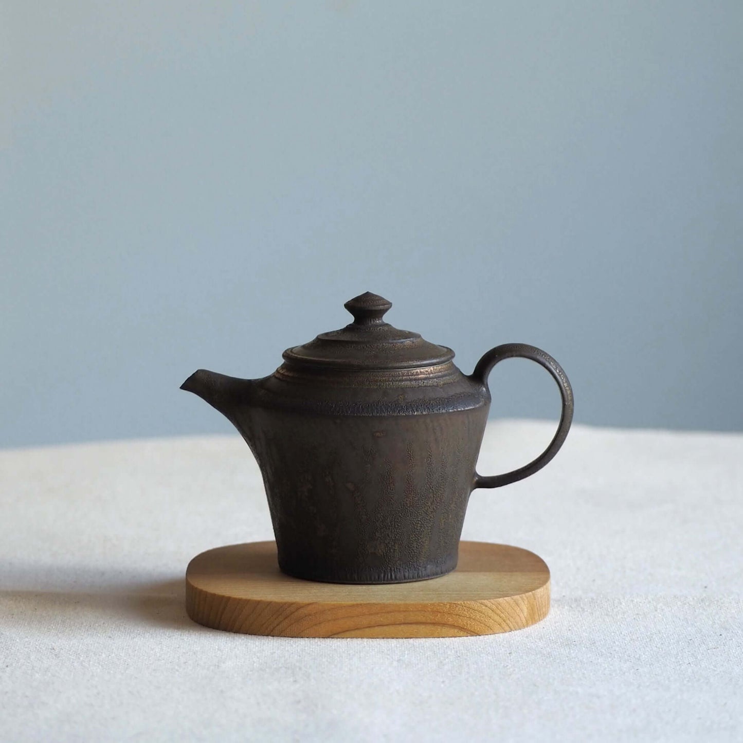 Kyoware black-gold glaze teapot 140ml