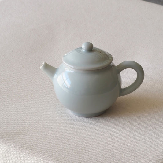 Kyoto ware Celadon Teapot