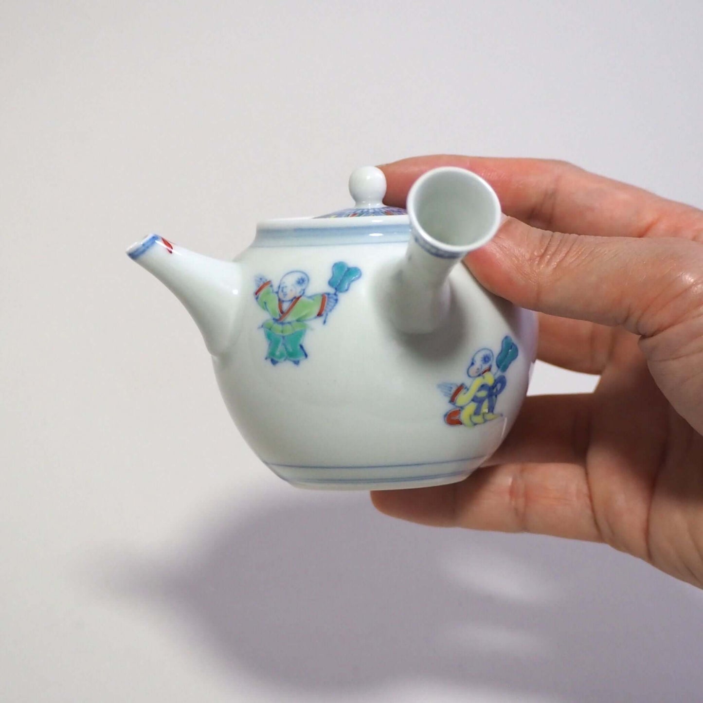 京焼　昭阿弥作　淡彩唐子横手急須　200ml