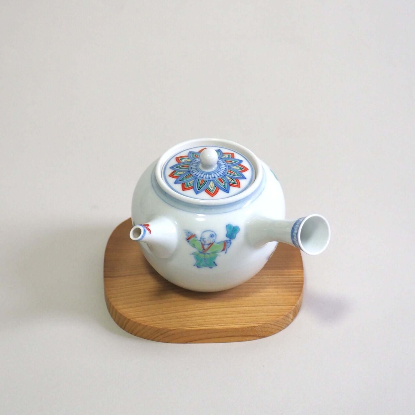 京焼　昭阿弥作　淡彩唐子横手急須　200ml