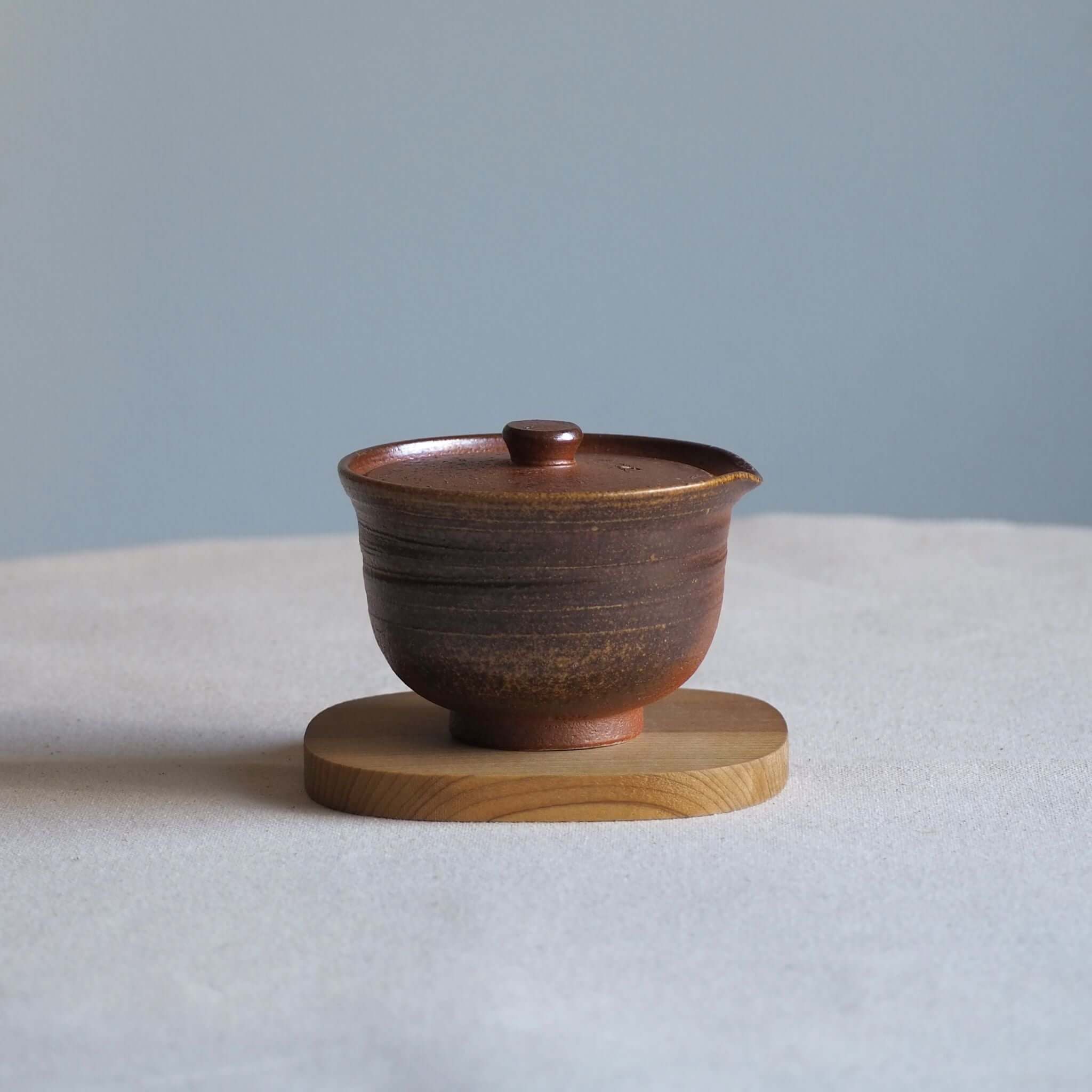 煎茶器 A926◇九谷焼 煎茶道具 煎茶器 急須 茶碗 金彩 錦手 色絵 菊花文 九谷