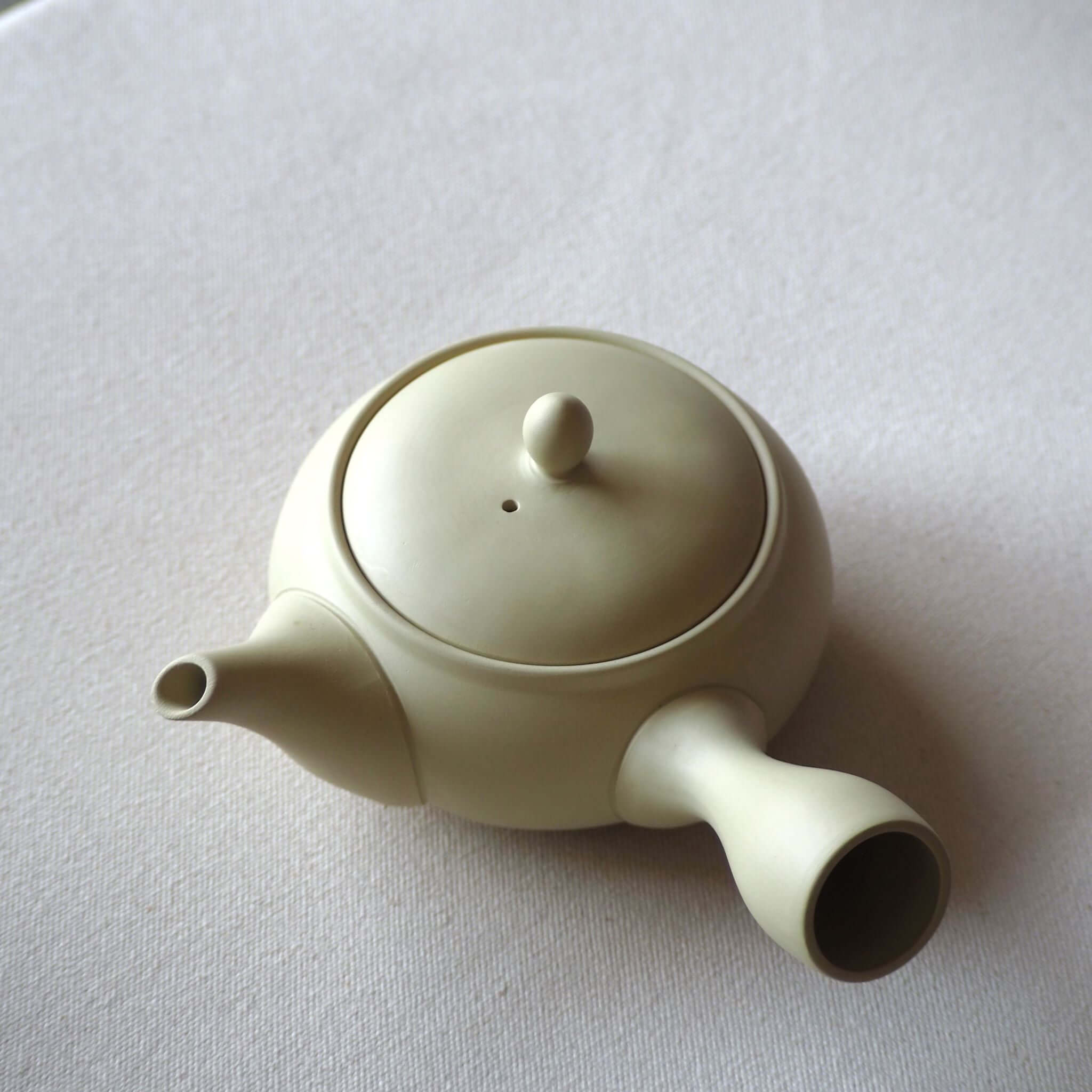 常滑烧平丸白茶壶日本绿茶茶壶– 煎茶中国茶台湾茶向け日本の急須/茶壺 