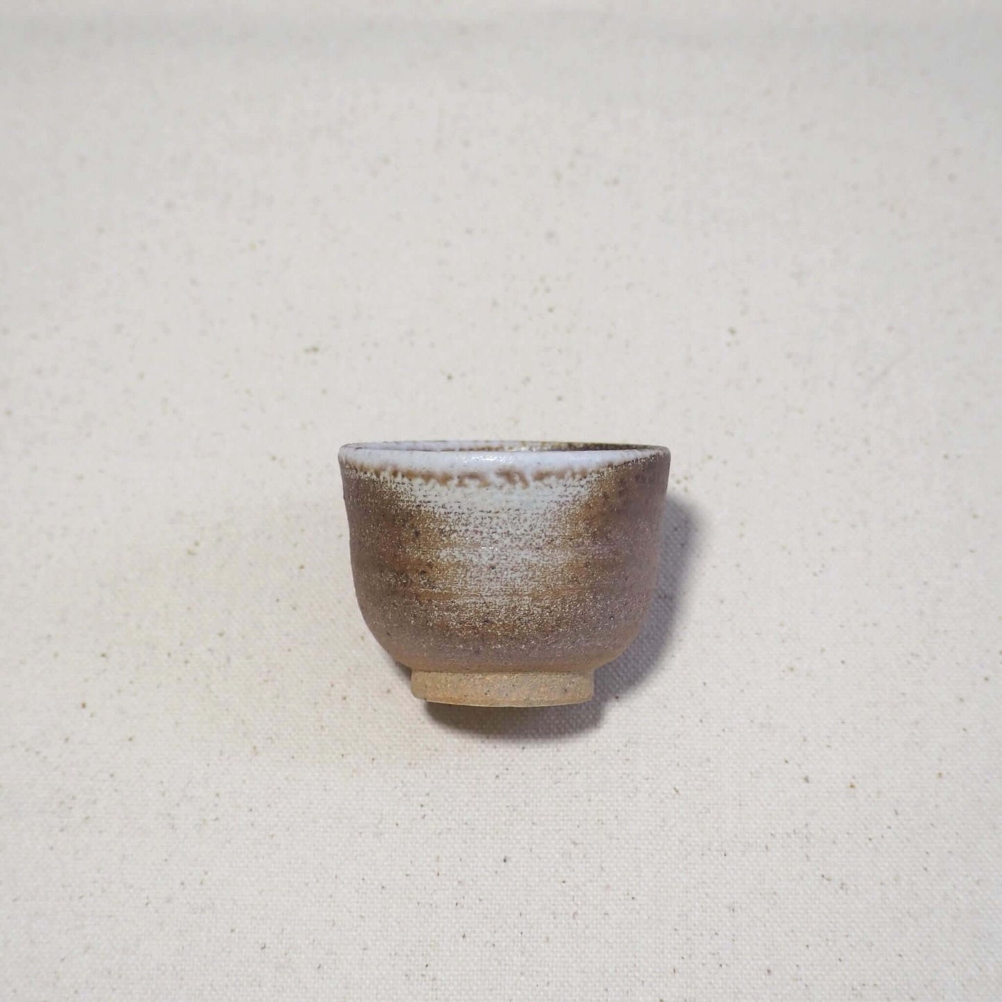 信乐烧，曹洞园出品，煎茶杯，窑烧浅紫色B，60毫升