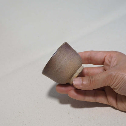 信乐烧，曹洞园出品，煎茶杯，窑烧浅紫色B，60毫升