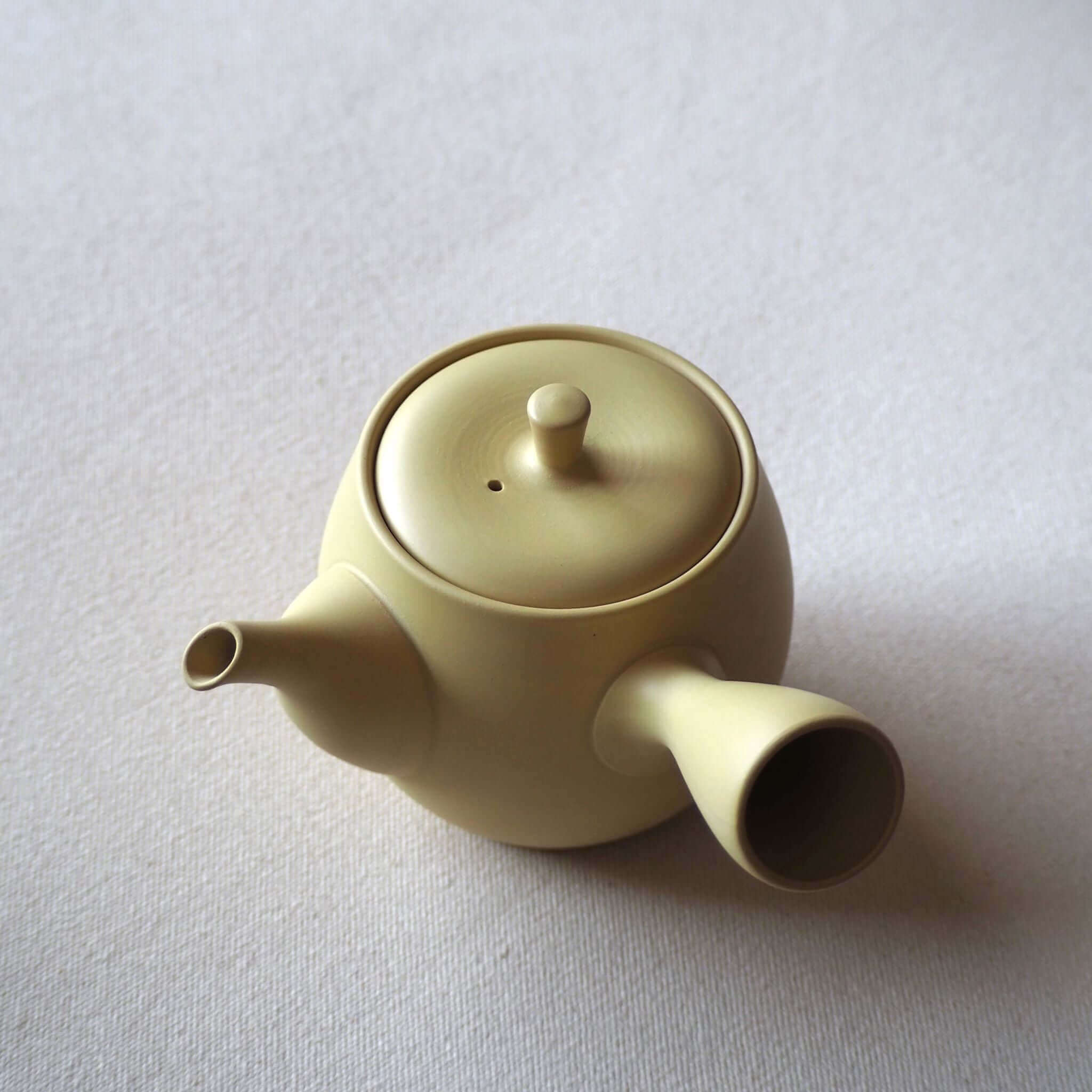 常滑焼 うり型急須 高資陶苑 煎茶・緑茶におすすめ – 煎茶 中国茶 台湾 